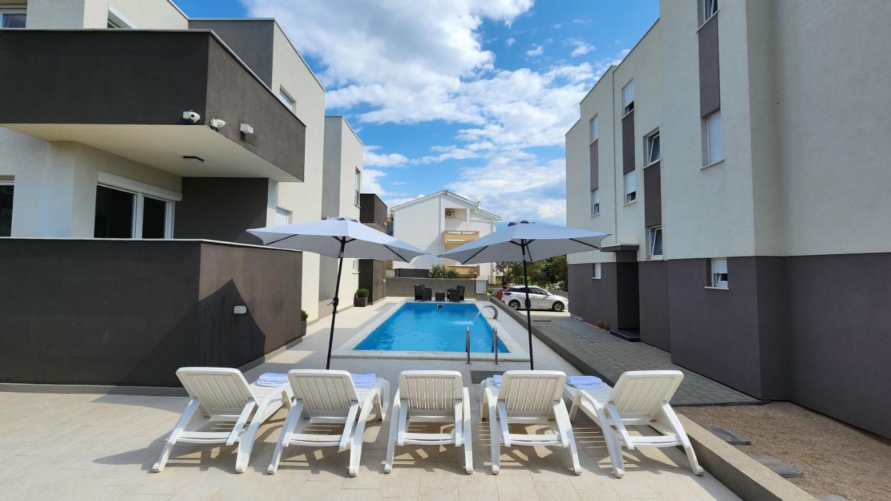 The Sands Luxury Pool Aparthotel 2 Novalja Exterior foto